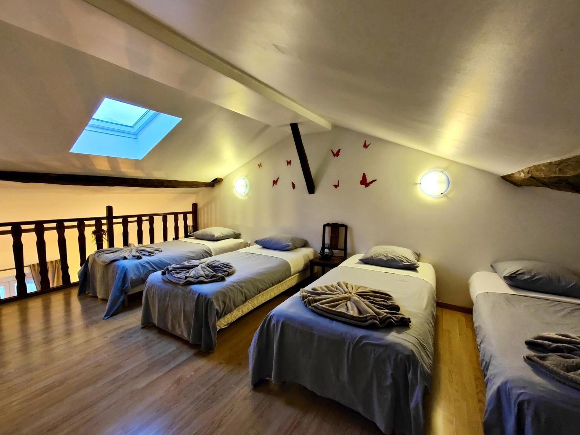 Crezilles Hotes Buitenkant foto